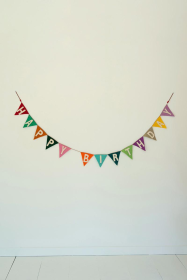 FELT HAPPY BIRTHDAY GARLAND